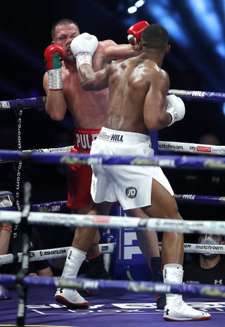 2020-12-12T230740Z_875772104_UP1EGCC1S8SQP_RTRMADP_3_BOXING-HEAVYWEIGHT-JOSHUA-PULEV.JPG