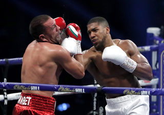 2020-12-12T230831Z_1034873124_UP1EGCC1SA7QQ_RTRMADP_3_BOXING-HEAVYWEIGHT-JOSHUA-PULEV.JPG