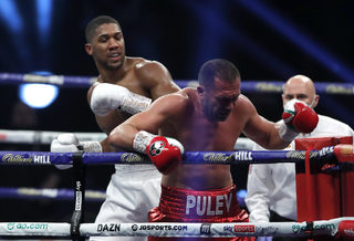 2020-12-12T230909Z_1860992151_UP1EGCC1SB9QR_RTRMADP_3_BOXING-HEAVYWEIGHT-JOSHUA-PULEV.JPG