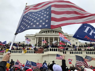 2021-01-07T044818Z_76789810_RC2S2L9XGHW3_RTRMADP_3_USA-ELECTION-TRUMP.JPG