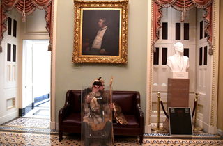 2021-01-06T211711Z_123418417_RC2L2L9ZHH4Z_RTRMADP_3_USA-ELECTION-CONGRESS.JPG