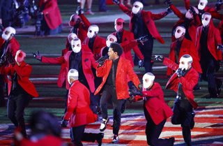 2021-02-08T015403Z_1375567243_UP1EH2805A3G6_RTRMADP_3_FOOTBALL-NFL-SUPERBOWL-HALFTIME.JPG
