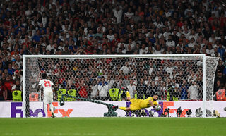 2021-07-11T215835Z_1623512177_UP1EH7B1P1MSE_RTRMADP_3_SOCCER-EURO-ITA-ENG-REPORT.JPG