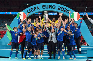2021-07-11T221709Z_1553052794_UP1EH7B1PWJWK_RTRMADP_3_SOCCER-EURO-ITA-ENG-REPORT.JPG