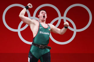 2021-08-03T122335Z_2122759548_SP1EH830YF7WW_RTRMADP_3_OLYMPICS-2020-WLF-M-109KG-FNL-A00100.JPG