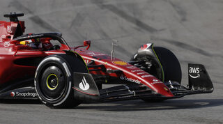 2022-02-23T141431Z_1545135078_UP1EI2N13K59G_RTRMADP_3_MOTOR-F1-TESTING.JPG