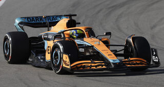 2022-02-23T141529Z_1248151586_UP1EI2N13LR9H_RTRMADP_3_MOTOR-F1-TESTING.JPG