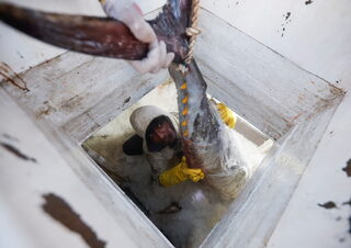 2022-04-19T010152Z_2110656096_RC20OT9IH6S6_RTRMADP_3_SRI-LANKA-CRISIS-FISHERMEN.JPG