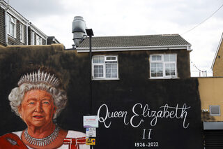 2022-09-15T120222Z_1540105418_RC2OHW9SQGA1_RTRMADP_3_BRITAIN-ROYALS-QUEEN.JPG