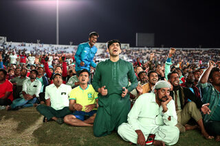 2022-11-21T095211Z_370653224_UP1EIBK1DMF66_RTRMADP_3_SOCCER-WORLDCUP-WORKERS-WATCH.JPG