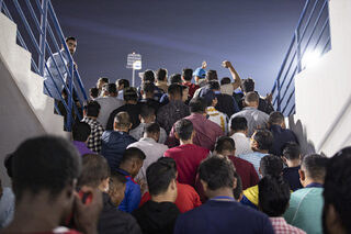 2022-11-20T182623Z_285152972_UP1EIBK1F7W9H_RTRMADP_3_SOCCER-WORLDCUPQAT-ECU-WORKERS.JPG