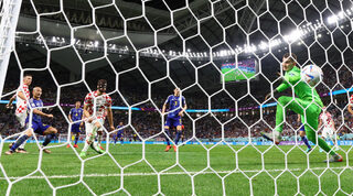 2022-12-05T154854Z_873052526_UP1EIC517XGBM_RTRMADP_3_SOCCER-WORLDCUP-JPN-CRO-REPORT.JPG