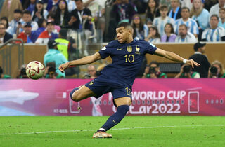 2022-12-18T164652Z_1596282488_UP1EICI1AM27K_RTRMADP_3_SOCCER-WORLDCUP-ARG-FRA-REPORT.JPG