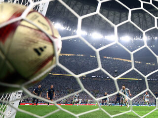 2022-12-18T152646Z_1228662292_UP1EICI16WKMI_RTRMADP_3_SOCCER-WORLDCUP-ARG-FRA-REPORT.JPG