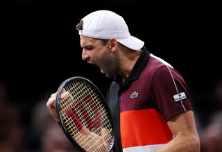 2023-11-01T114311Z_1750218528_UP1EJB10WJX1E_RTRMADP_3_TENNIS-PARIS.JPG