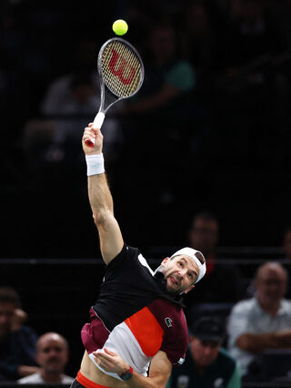 2023-11-04T151519Z_1402502928_UP1EJB416DHSV_RTRMADP_3_TENNIS-PARIS.JPG