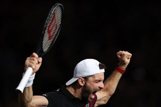 2023-11-04T154541Z_284620686_UP1EJB417S3XB_RTRMADP_3_TENNIS-PARIS.JPG