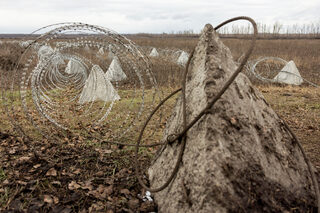 2024-01-11T070140Z_1175475173_RC2B65ATH0DM_RTRMADP_3_UKRAINE-CRISIS-FORTIFICATIONS.JPG