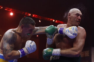 2024-05-18T232310Z_1568964482_UP1EK5I1SYLFP_RTRMADP_3_BOXING-HEAVYWEIGHT-FURY-USYK.JPG