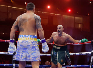 2024-05-18T230258Z_275551422_UP1EK5I1REJER_RTRMADP_3_BOXING-HEAVYWEIGHT-FURY-USYK.JPG