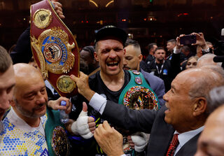 2024-05-19T000237Z_1922302884_UP1EK5I1U2PFW_RTRMADP_3_BOXING-HEAVYWEIGHT-FURY-USYK.JPG