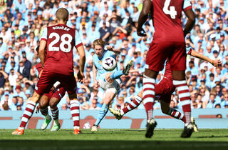 2024-05-19T153310Z_231470028_UP1EK5J17798T_RTRMADP_3_SOCCER-ENGLAND-MCI-WHU-REPORT.JPG