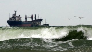 Решенията за даване на убежище за бедстващи кораби ще се вземат от Морска администрация
