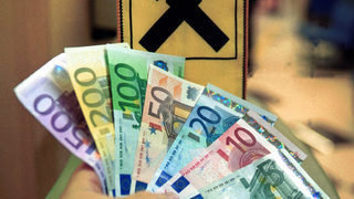 <span class="highlight">Raiffeisen</span> ще купи полския бизнес на Eurobank
