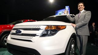 "Шевролет Волт" и "Форд Експлорър" са автомобилите на годината в САЩ и Канада