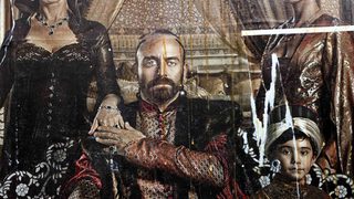 Надзорът в Турция принуди телевизия да се извини за сериала за <span class="highlight">Сюлейман</span>