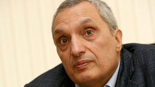 Костов: Руски интереси дестабилизират кабинета, Първанов им помага