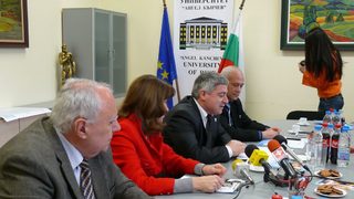 Русенският <span class="highlight">университет</span> планира по-голям прием на студенти тази година