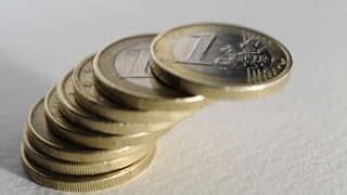 <span class="highlight">Pioneer</span> <span class="highlight">investments</span>: Дребните инвеститори връщат интереса си към финансовите пазари