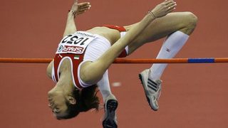 Венелина Венева покри норматив за европейското в зала