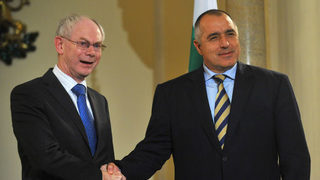 <span class="highlight">Ван</span> Ромпой поздрави България за финансовата стабилност