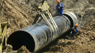 Румъния кани Русия в проекта за <span class="highlight">петролопровод</span> Констанца - Триест