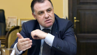 Земеделският министър ще покани пенсионери в наблюдението на цените