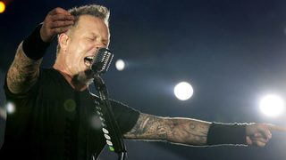 Видео: Първият албум на "Металика" от 8 години и Enter Sandman на училищни инструменти