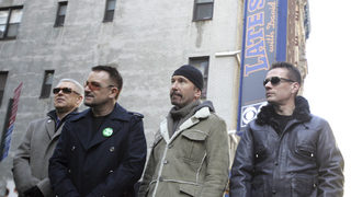 Поп и рок музиканти в подкрепа на Япония
