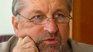 Иван Хиновски, председател на Български енергиен форум: Пълен блъф е, че токът от АЕЦ "Белене" ще бъде евтин