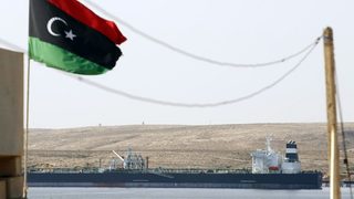 Бивш министър на петрола на Либия избяга в Малта