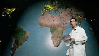 Новият изпълнителен директор на Google Лари Пейдж започна с промените