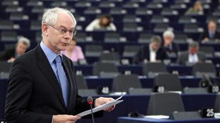 Президентът на ЕС иска военен натиск над Либия до падането на Кадафи