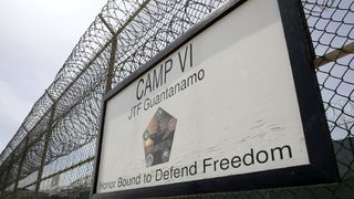 WikiLeaks: Само 220 от задържаните в Гуантанамо са опасни, повечето са невинни