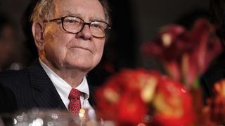 Наддаването за обяд с Уорън Бъфет започва от $25 000