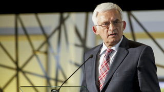 Бузек: Хърватия трябва да подобри отношенията си със Сърбия