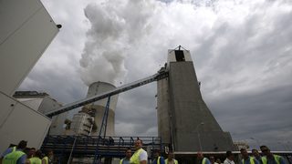 "AES Гълъбово" ще плаща неустойки на НЕК още поне година