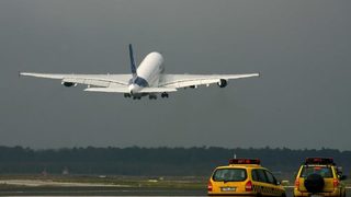 <span class="highlight">IATA</span> понижи рязко прогнозата си <span class="highlight">за</span> печалбите на авиокомпаниите