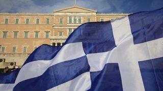 Гръцките трусове накараха централните банкери в региона да говорят