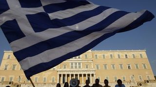 Pimco: Европа рискува да прахоса твърде много пари за Гърция